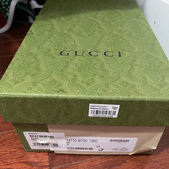 Authentic Gucci platform. Only wore once. Selling due to my heal spur. - Picture 2 of 9